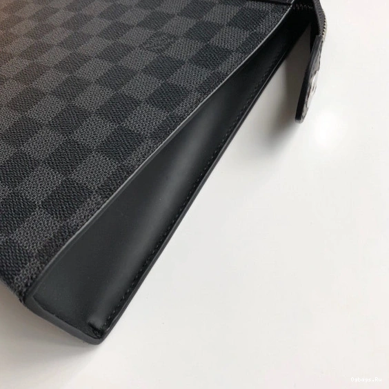 Vuitton M41696 CHANELutch Louis 0314